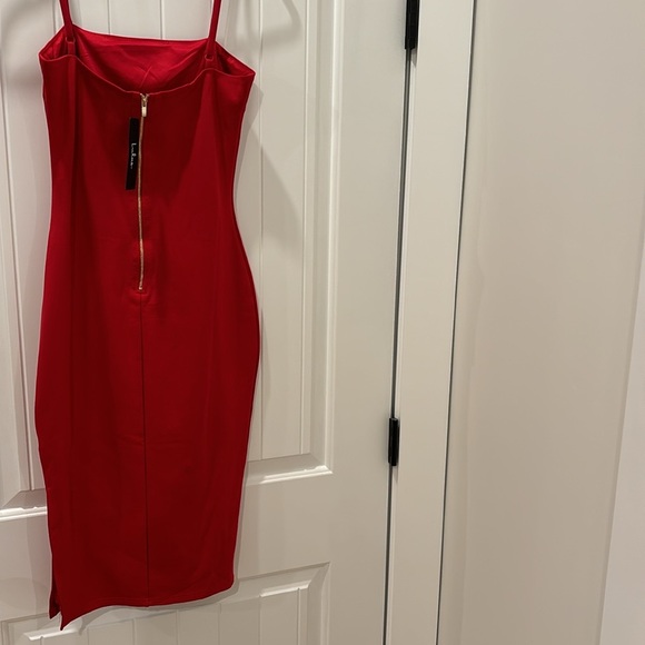 Lulus Dresses & Skirts - Lulus red cocktail dress. NWT. Size small